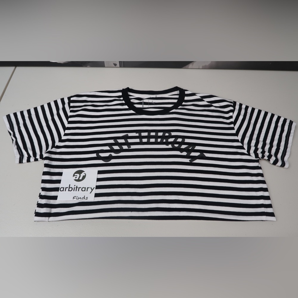 Men’s LARGE Top Threads shirt